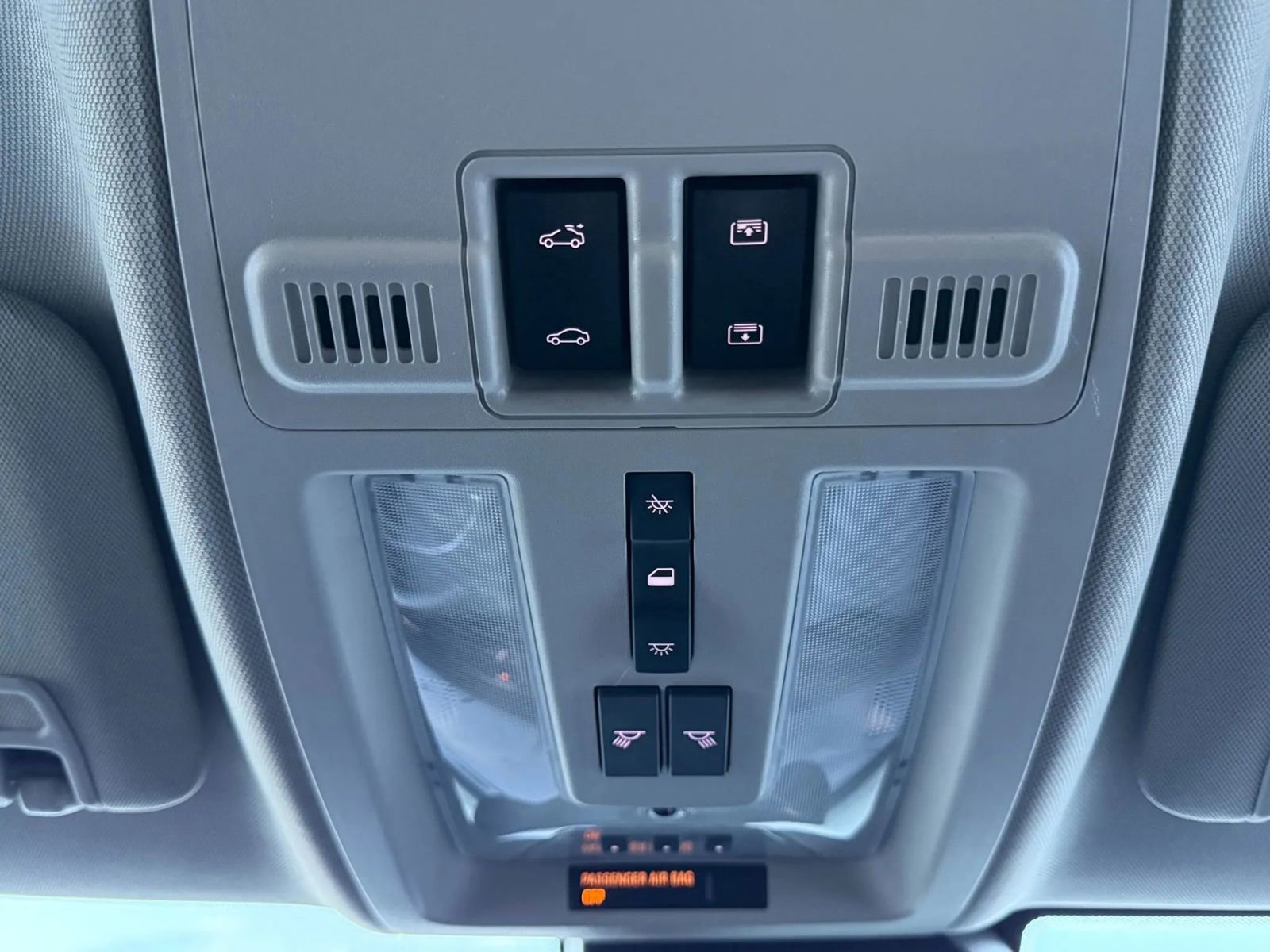 Used 2015 Cadillac SRX Performance w/ Driver Awareness Package image 23