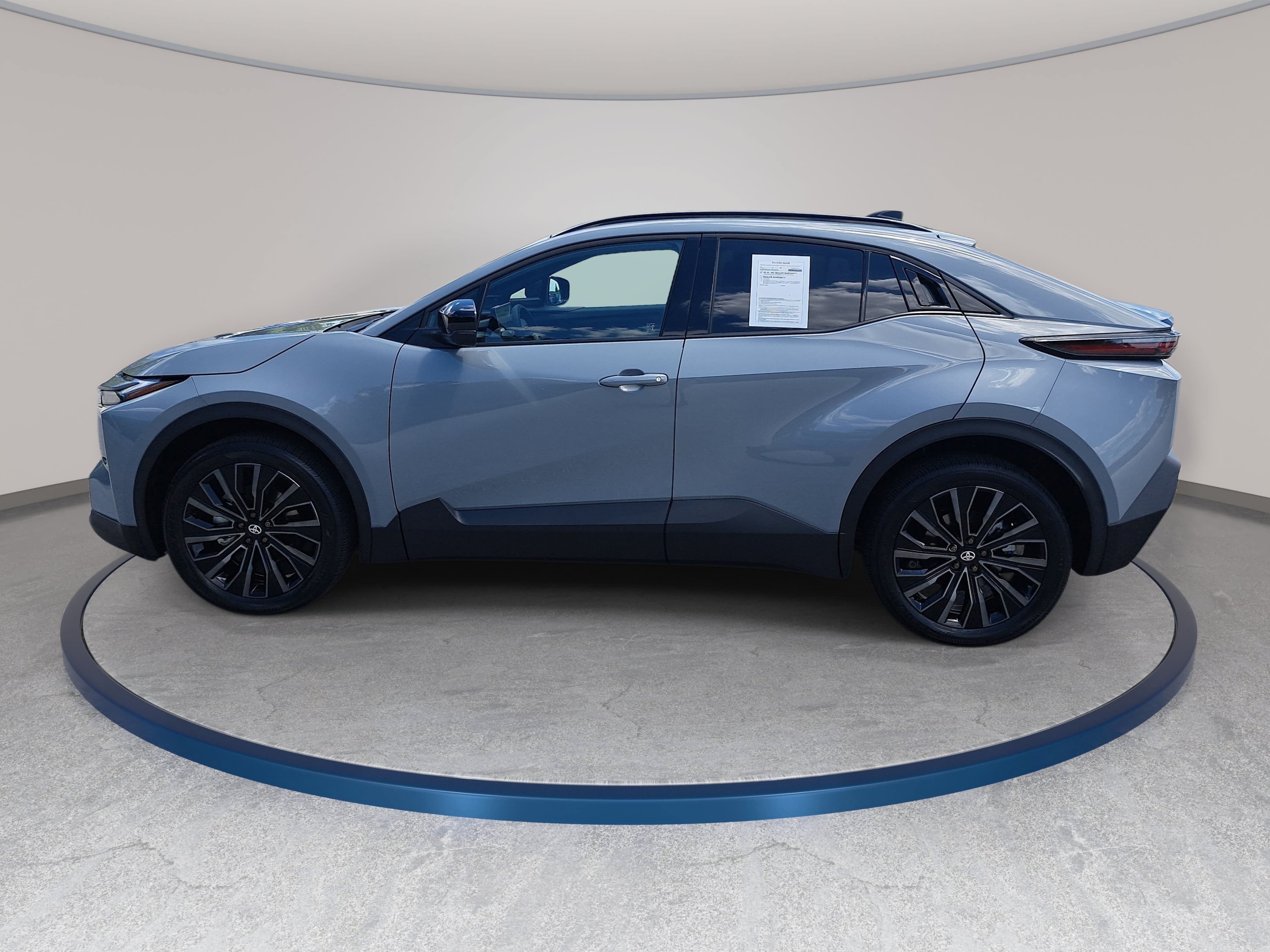 Used 2026 Toyota C-HR AWD/4WD image 8