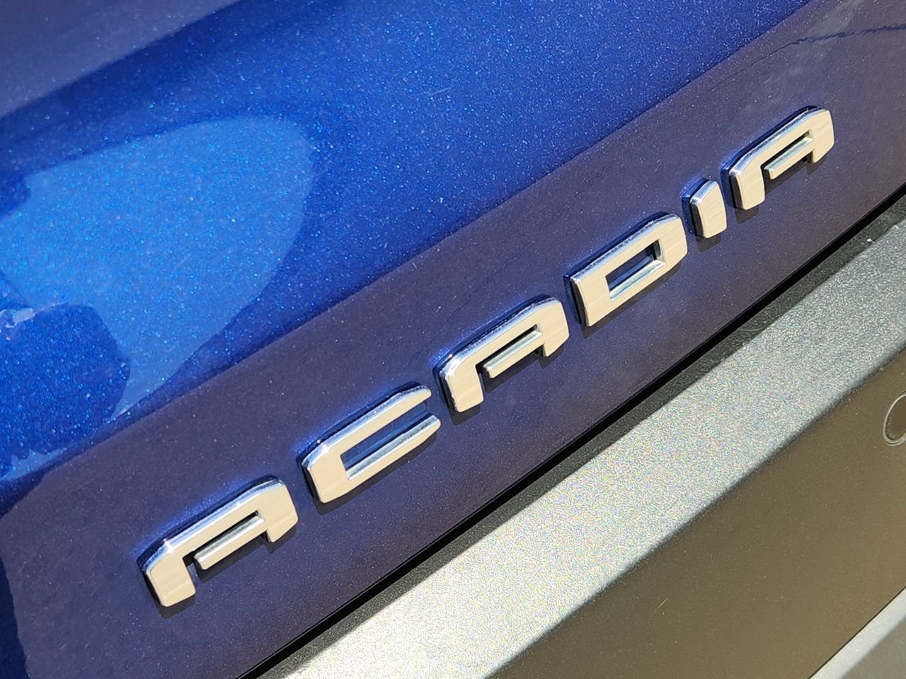 Used 2023 GMC Acadia AT4 AWD/4WD image 9
