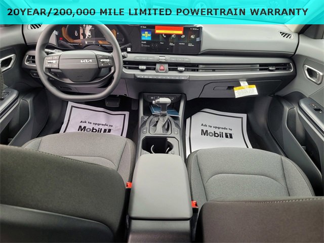 New 2025 Kia K4 LX image 7