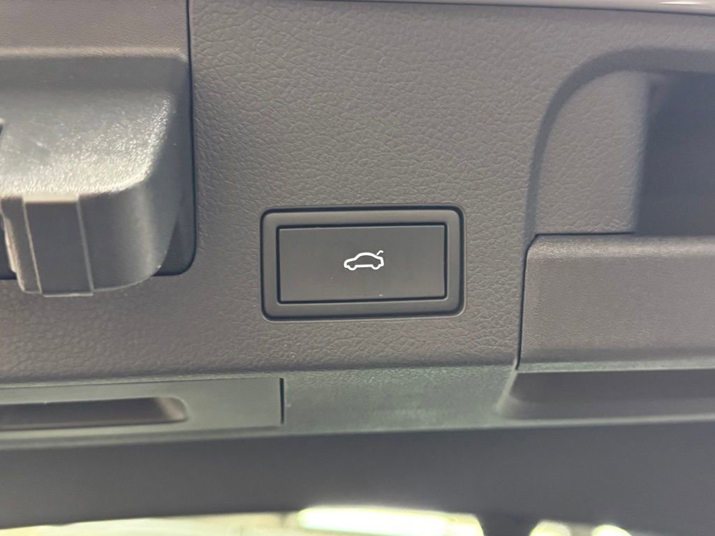 Used 2023 Volkswagen Arteon SEL image 35