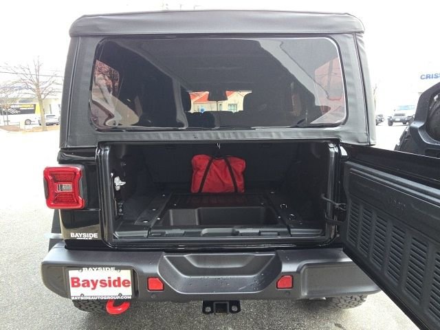 New 2026 Jeep Wrangler Unlimited Rubicon w/ Safety Group image 32