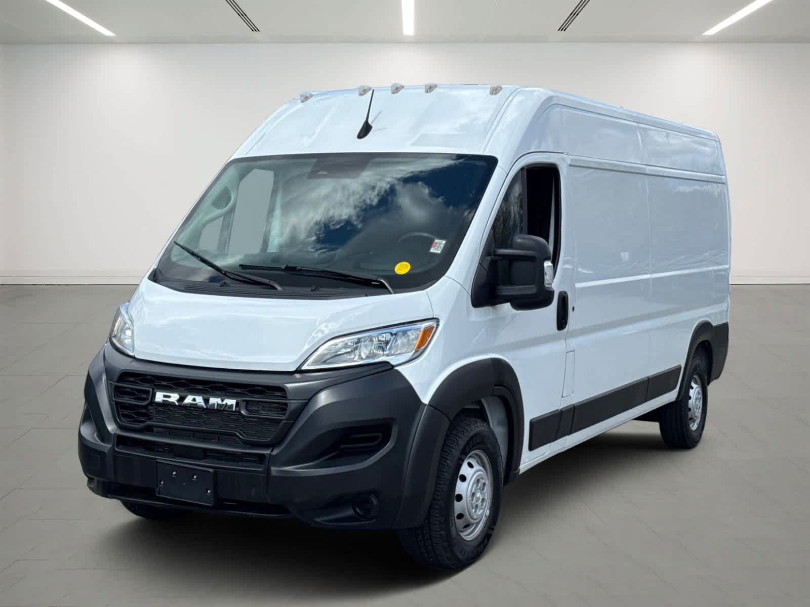 Used 2023 RAM ProMaster 2500 FWD image 1