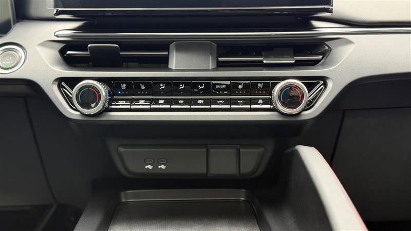 Used 2024 Acura ZDX A-Spec image 17
