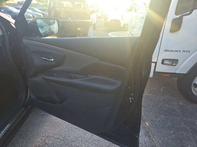 Used 2024 Nissan Murano SL FWD image 19