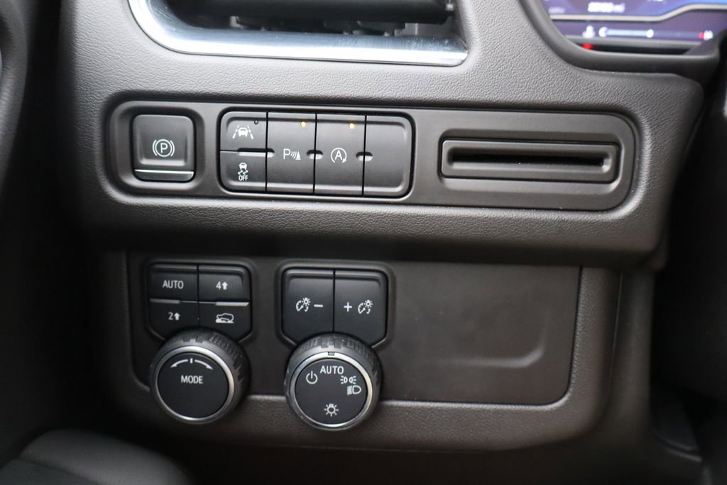 Used 2023 Chevrolet Tahoe LT image 15