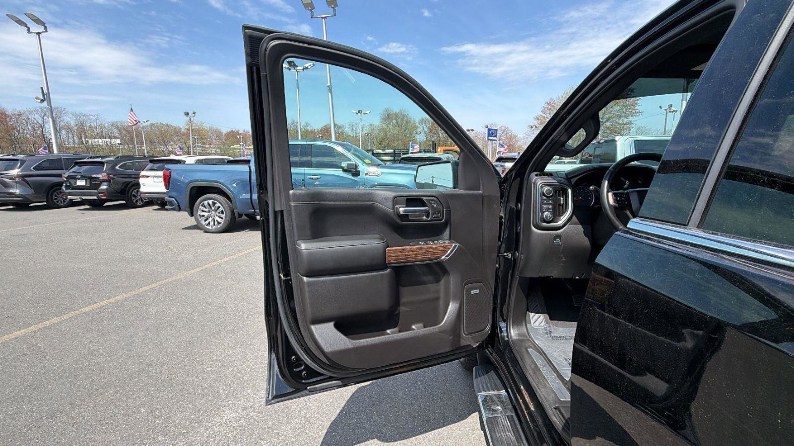 Used 2019 Chevrolet Silverado 1500 High Country AWD/4WD image 12