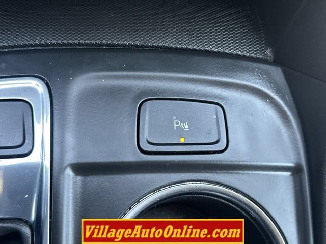Used 2022 Chevrolet Equinox LT AWD/4WD image 23