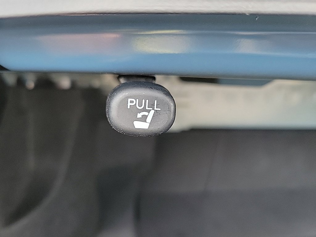 Used 2024 Toyota Camry SE FWD image 15