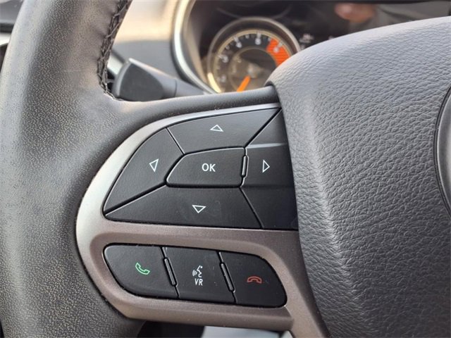 Used 2022 Jeep Cherokee Limited image 27