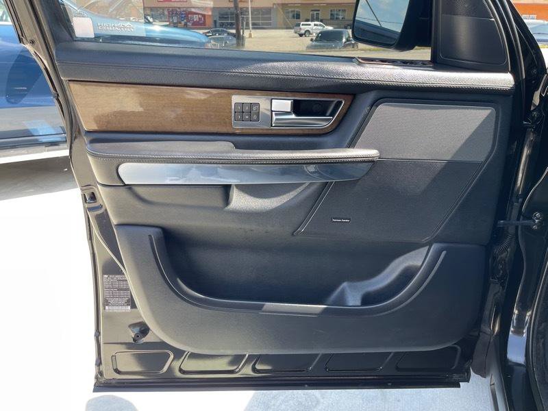 Used 2013 Land Rover Range Rover Sport HSE AWD/4WD image 12