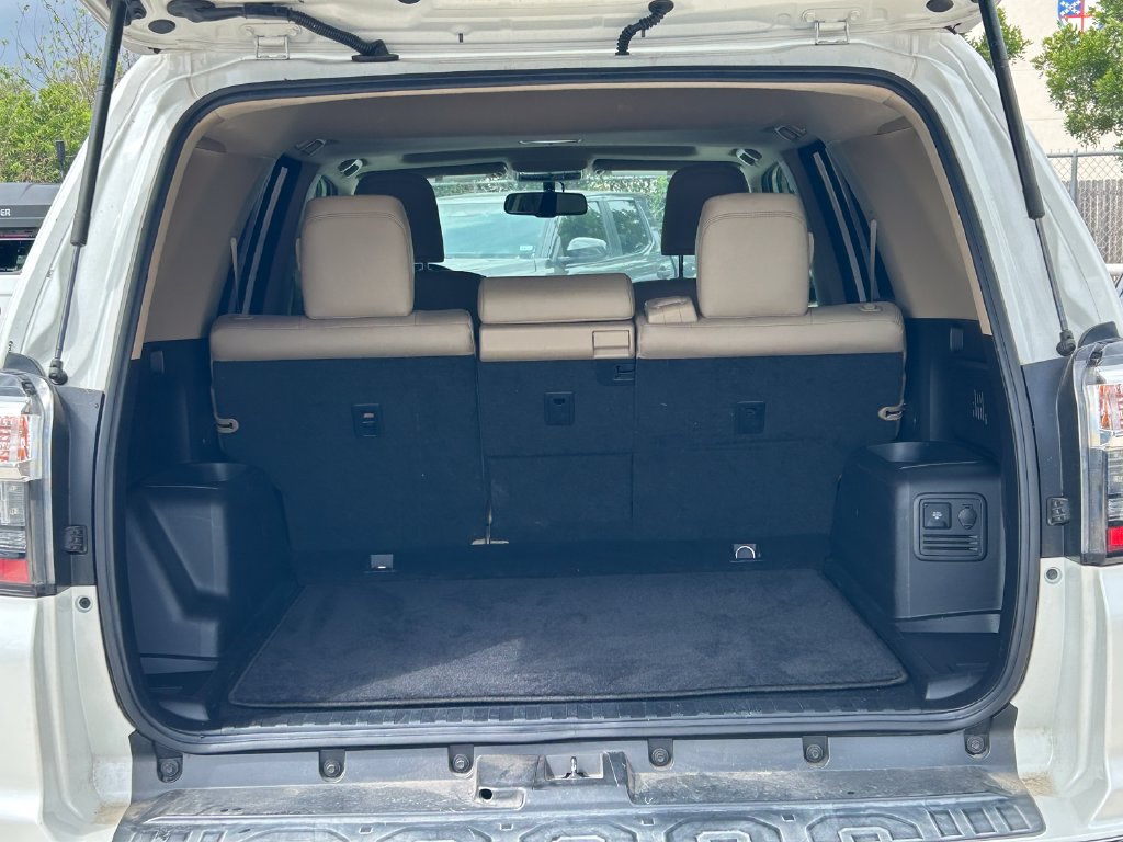 Used 2018 Toyota 4Runner Limited AWD/4WD image 13