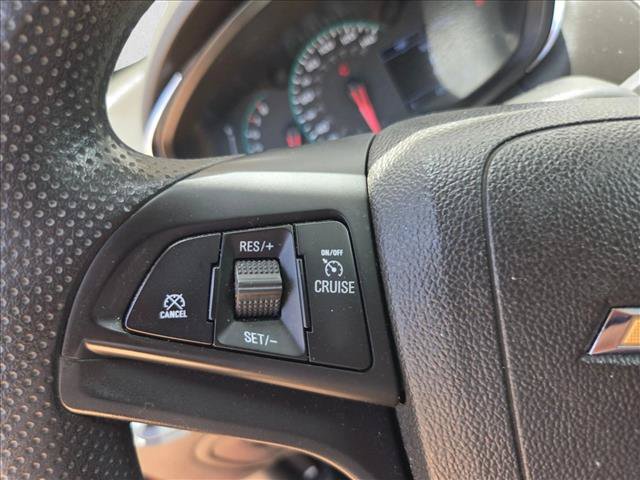 Used 2019 Chevrolet Trax LT w/ LPO, Cargo Package FWD image 26