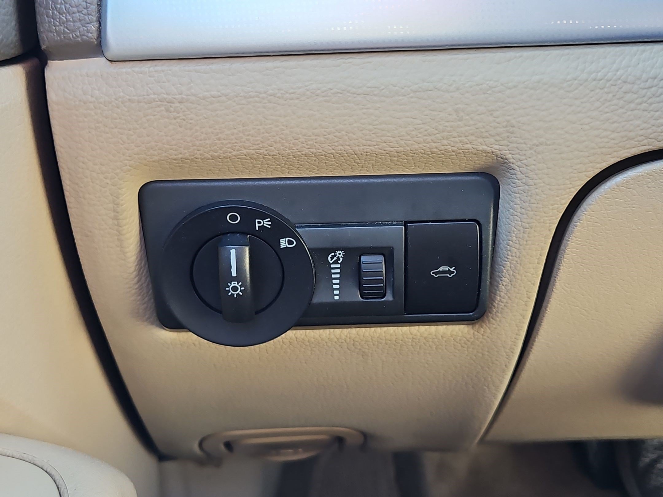 Used 2009 Mercury Milan FWD image 21