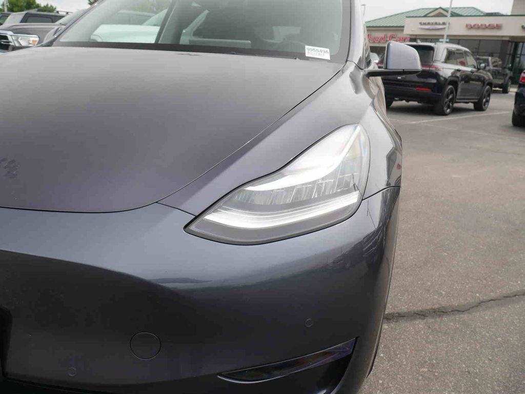 Used 2022 Tesla Model Y Long Range AWD/4WD image 21