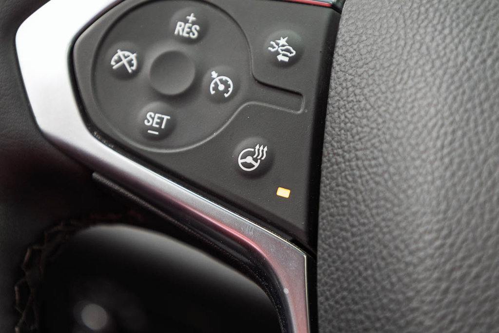 Used 2023 Chevrolet Traverse Premier w/ Redline Edition AWD/4WD image 5