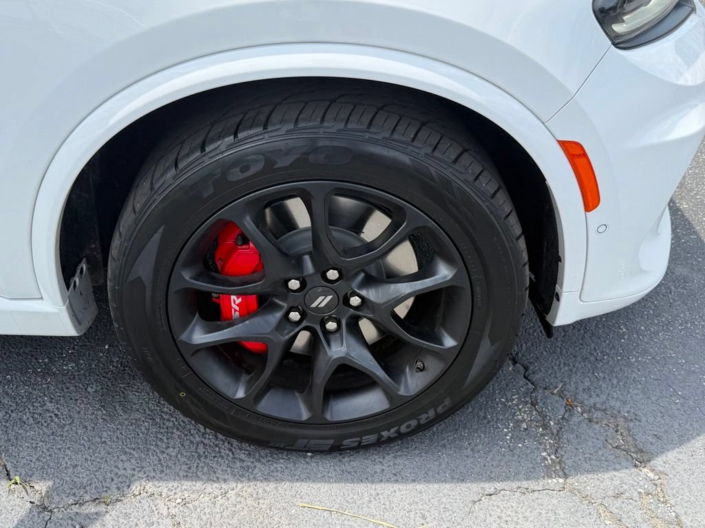 Used 2023 Dodge Durango R/T w/ Tow 'N Go Package AWD/4WD image 4