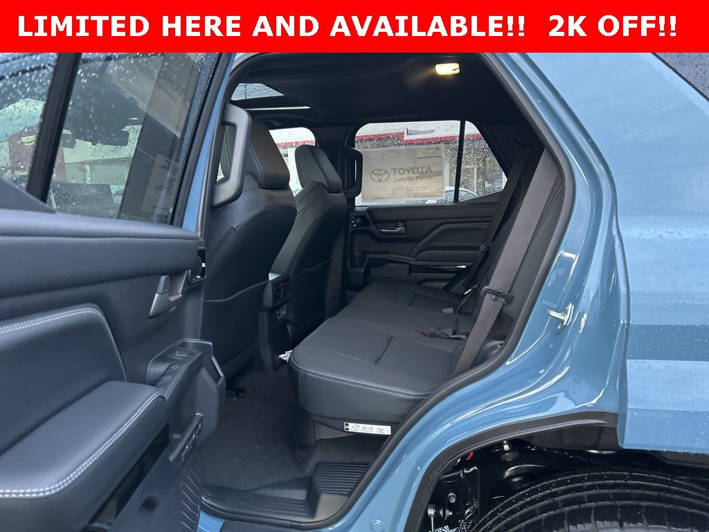 New 2025 Toyota 4Runner Limited w/ Tow Technology Package AWD/4WD image 10