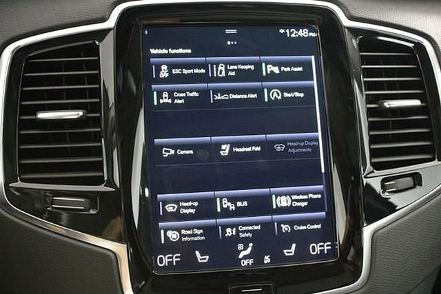 Used 2021 Volvo XC90 T6 Momentum w/ Protection Package Premier image 36