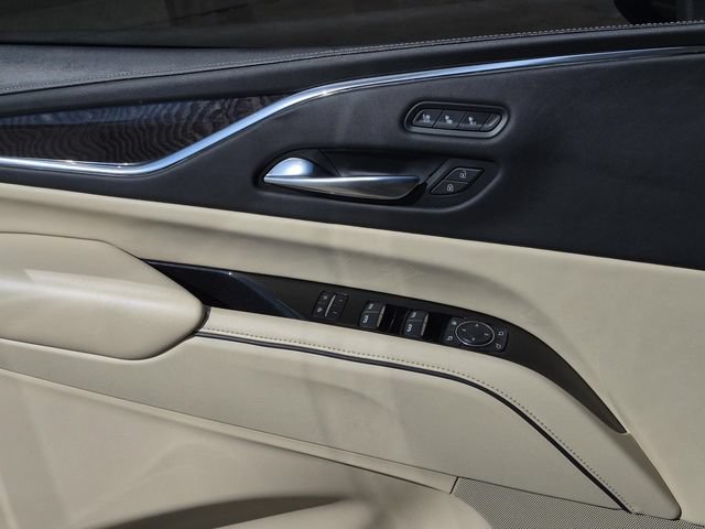 Used 2021 Cadillac Escalade Premium Luxury w/ Performance Package RWD image 42