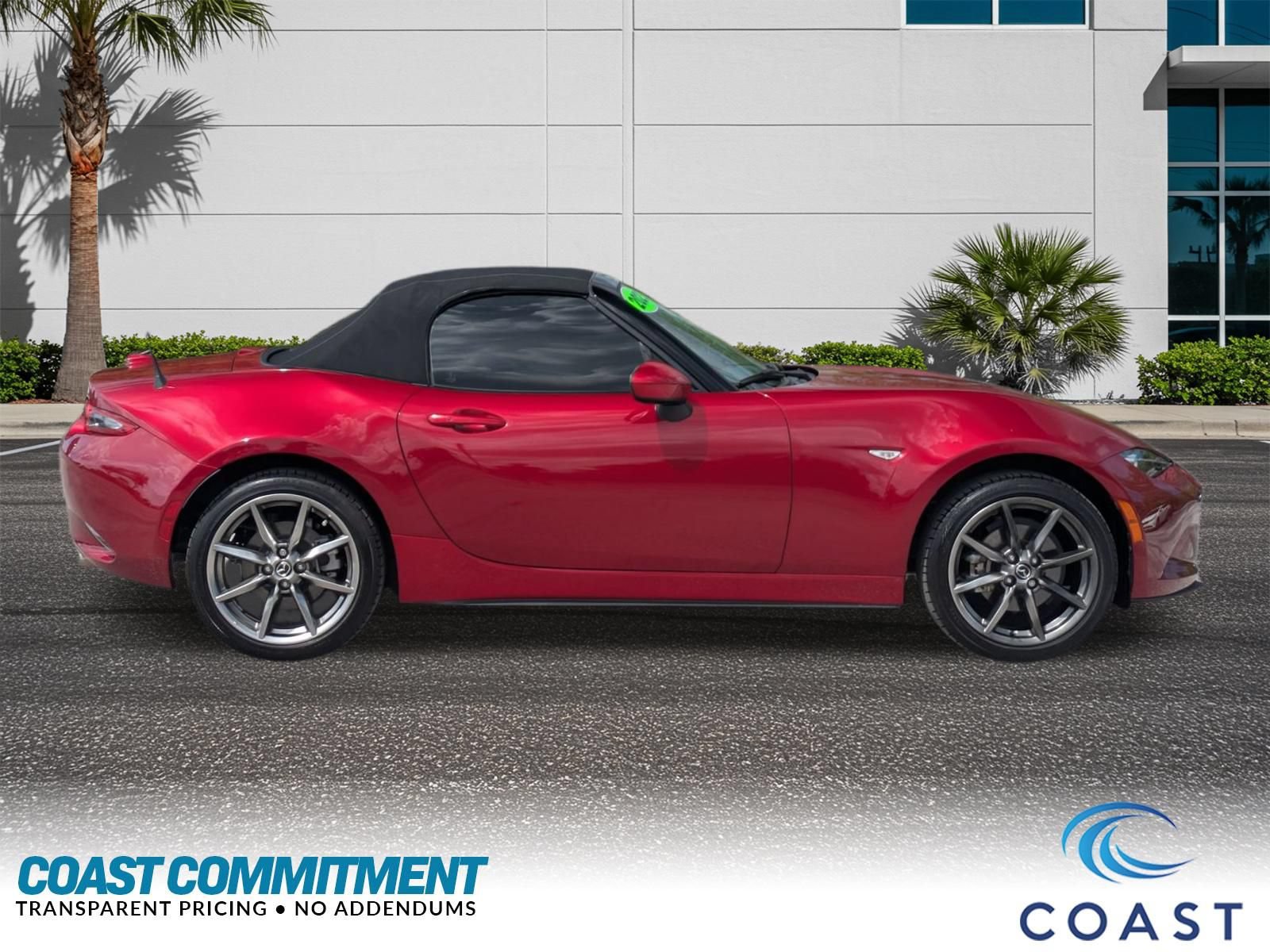 Used 2023 MAZDA MX-5 Miata Grand Touring RWD image 6