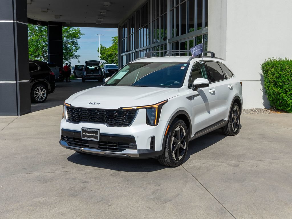 Certified 2026 Kia Sorento EX AWD/4WD image 3