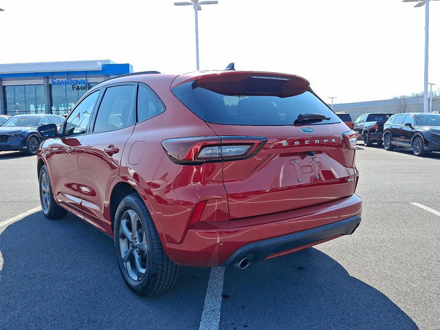 Used 2023 Ford Escape ST-Line w/ Tech Pack #1 image 4