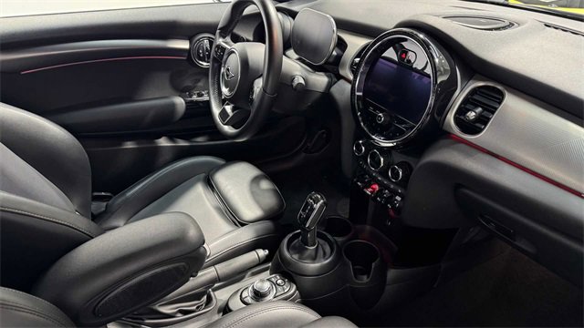 Used 2022 MINI Cooper S image 15