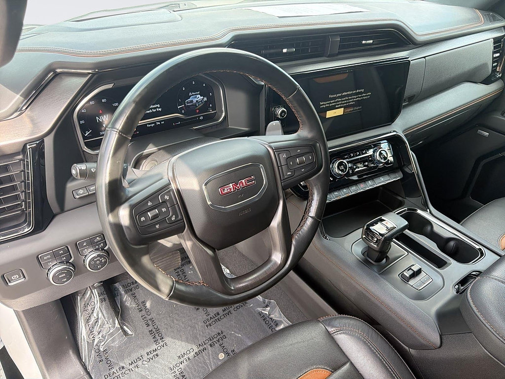 Used 2024 GMC Sierra 1500 AT4 w/ Technology Package AWD/4WD image 7