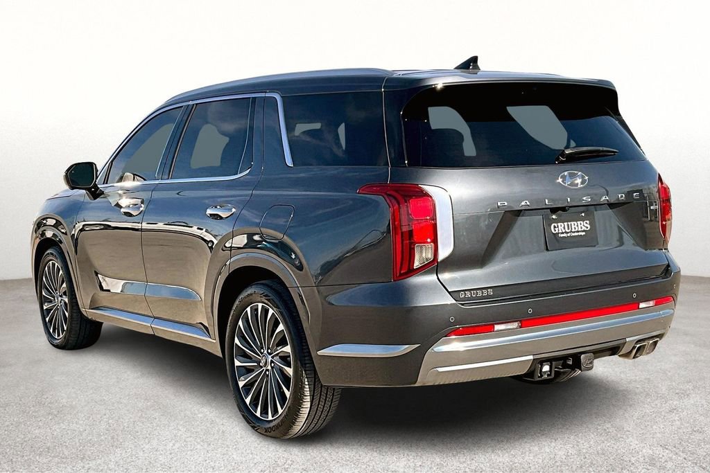 Used 2024 Hyundai Palisade Calligraphy image 16