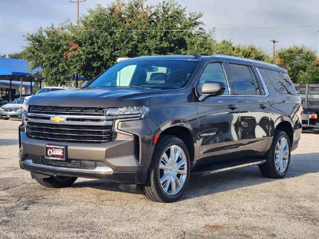 Used 2021 Chevrolet Suburban LT RWD image 3