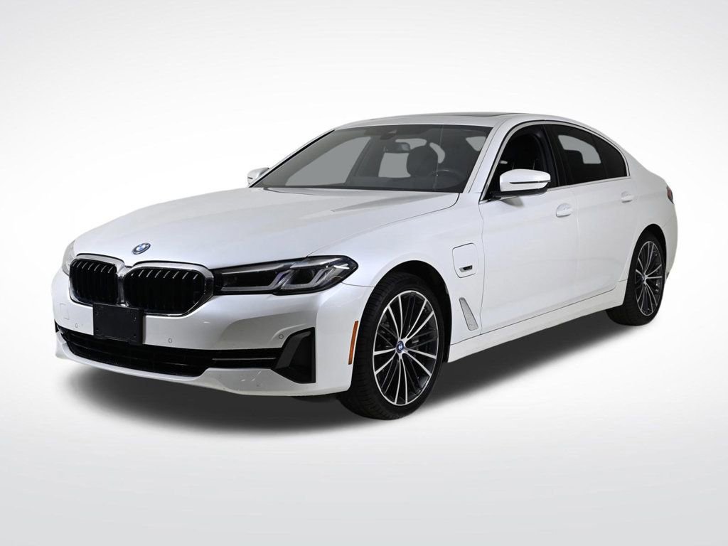 Used 2023 BMW 530e xDrive w/ Premium Package image 1