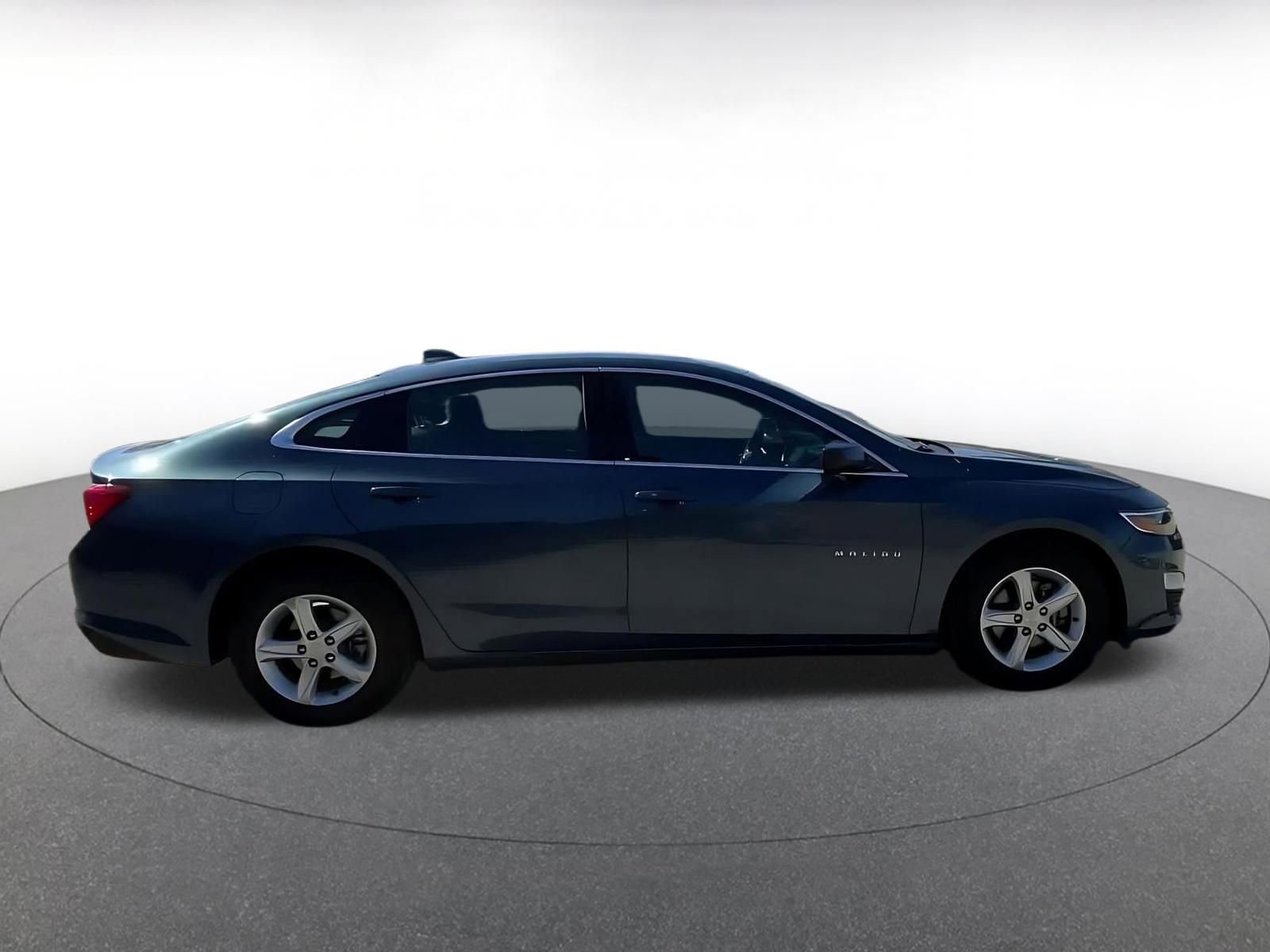 Used 2024 Chevrolet Malibu LT image 16