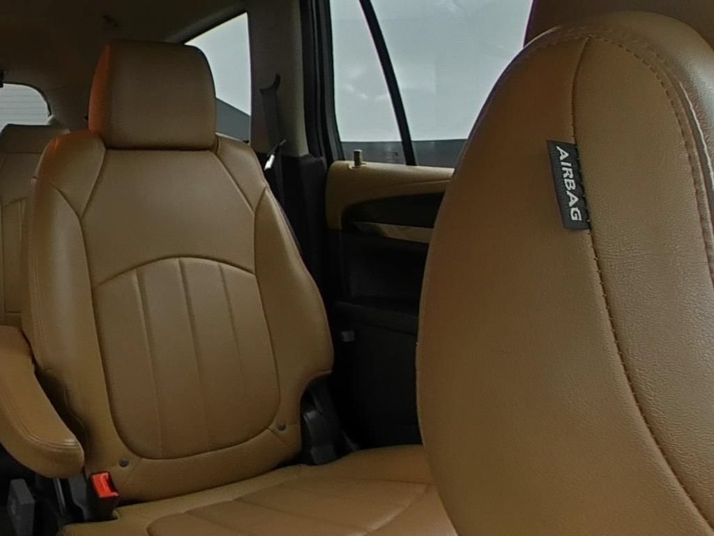 Used 2015 Buick Enclave Leather FWD image 11