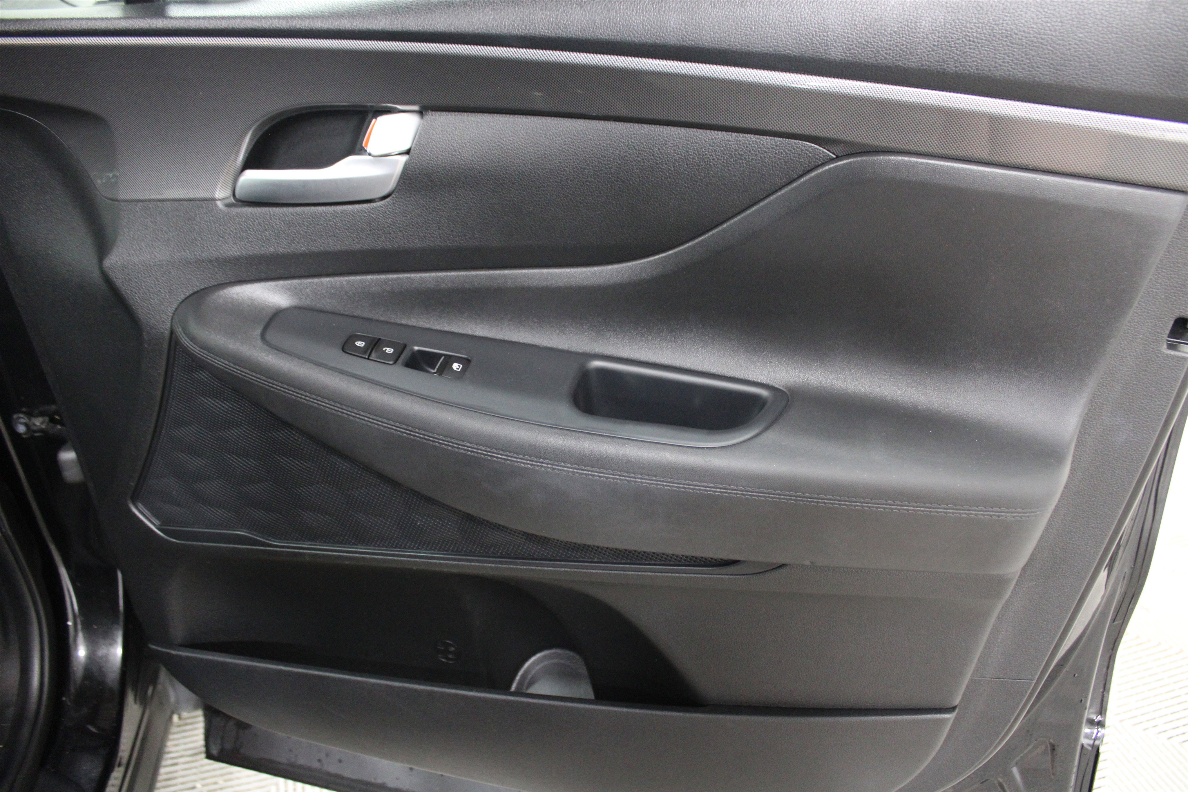 Used 2022 Hyundai Santa Fe SEL FWD image 23