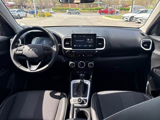 Certified 2026 Hyundai Venue SEL image 12
