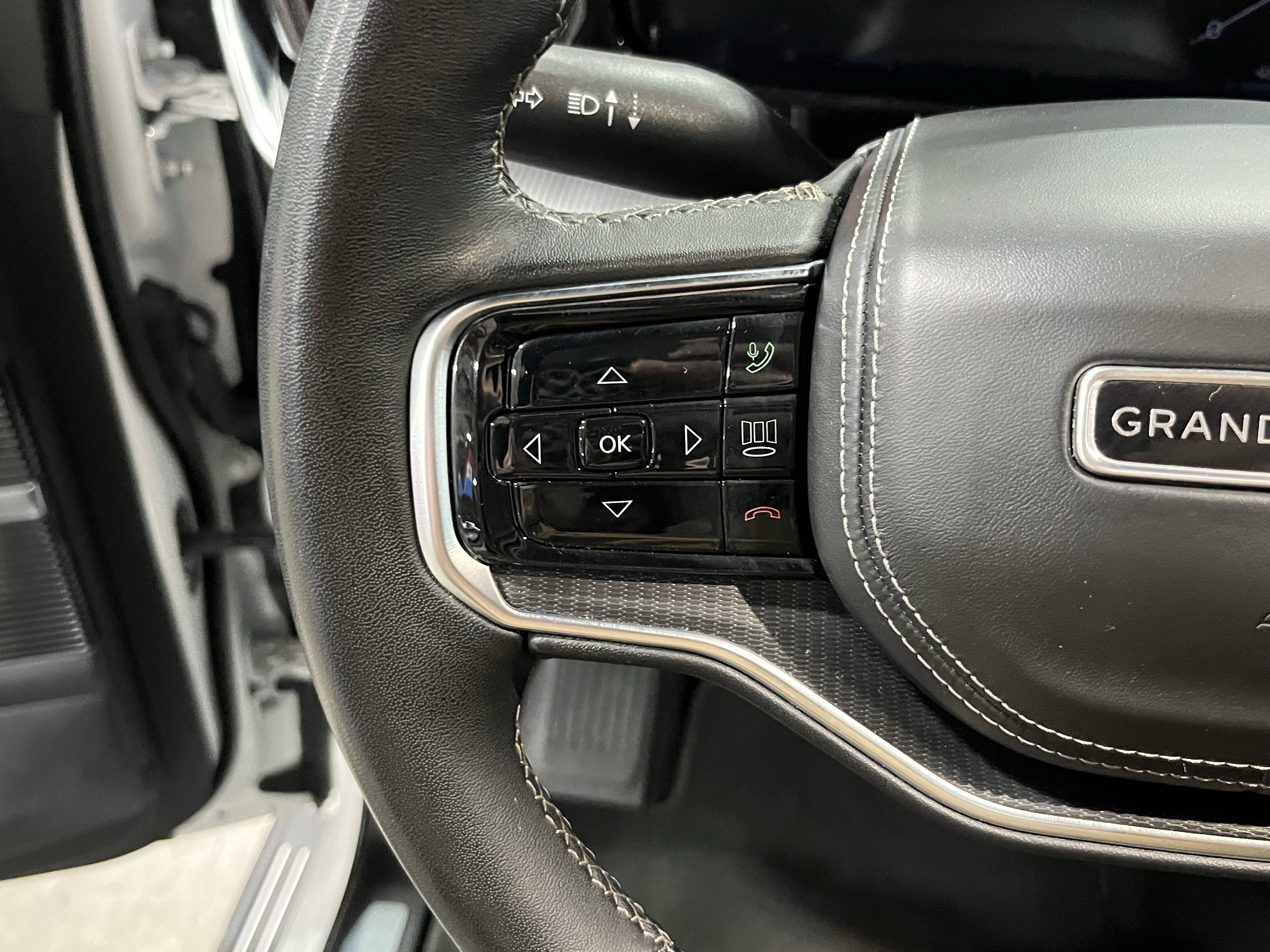 Used 2024 Jeep Grand Wagoneer L Series II w/ Quick Order Packagew 28T image 22