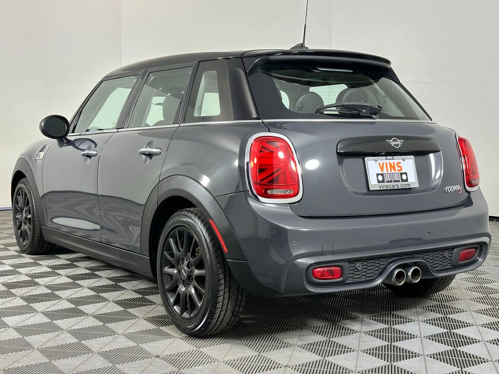 Used 2019 MINI Cooper S w/ Storage Package image 31
