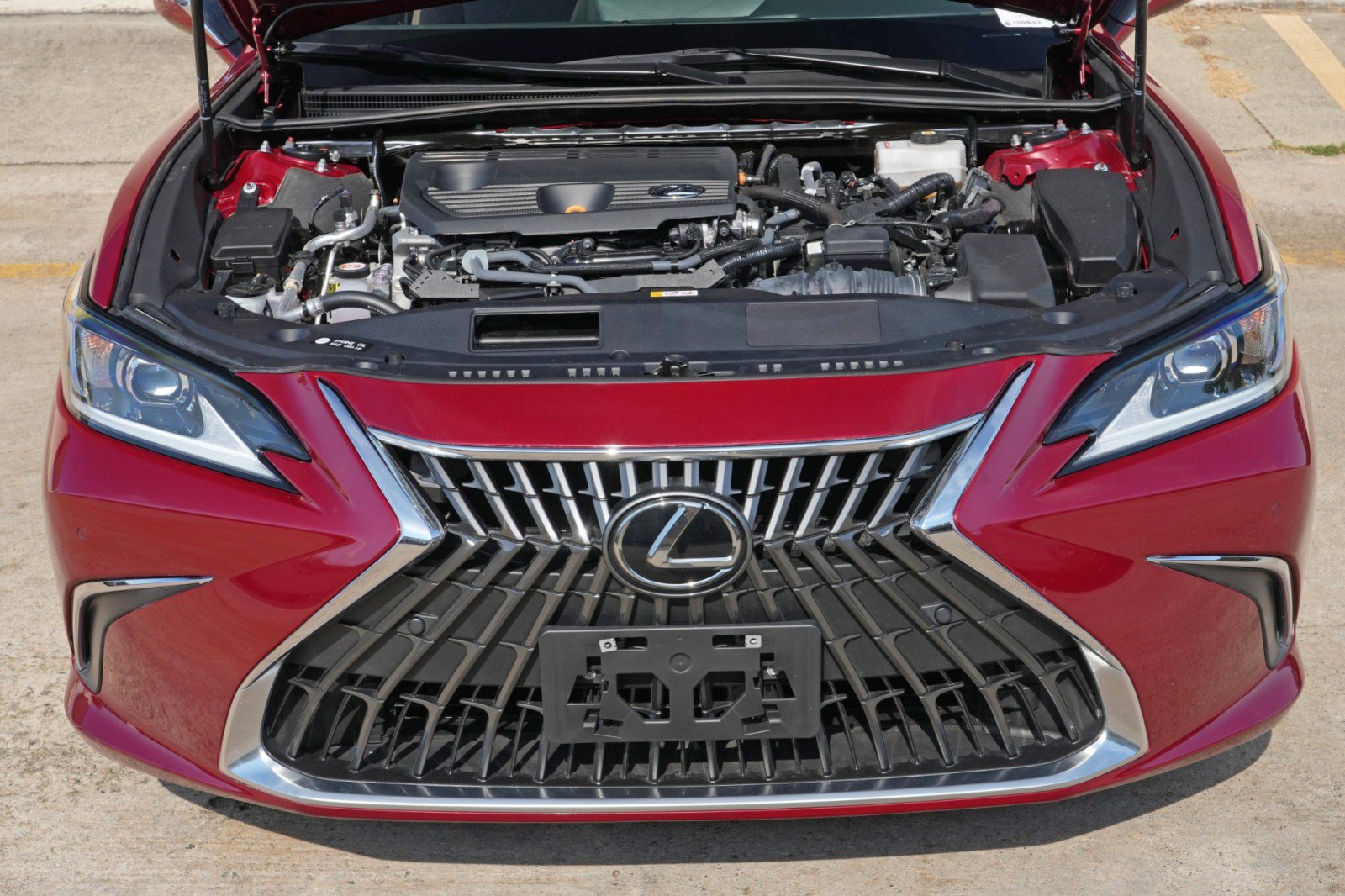 Used 2025 Lexus ES 300h w/ Premium Package FWD image 8