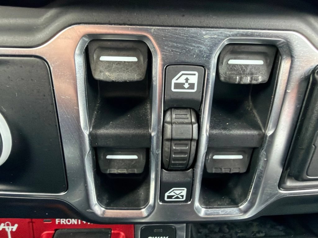 Used 2020 Jeep Wrangler Unlimited Rubicon w/ LED Lighting Group AWD/4WD image 36