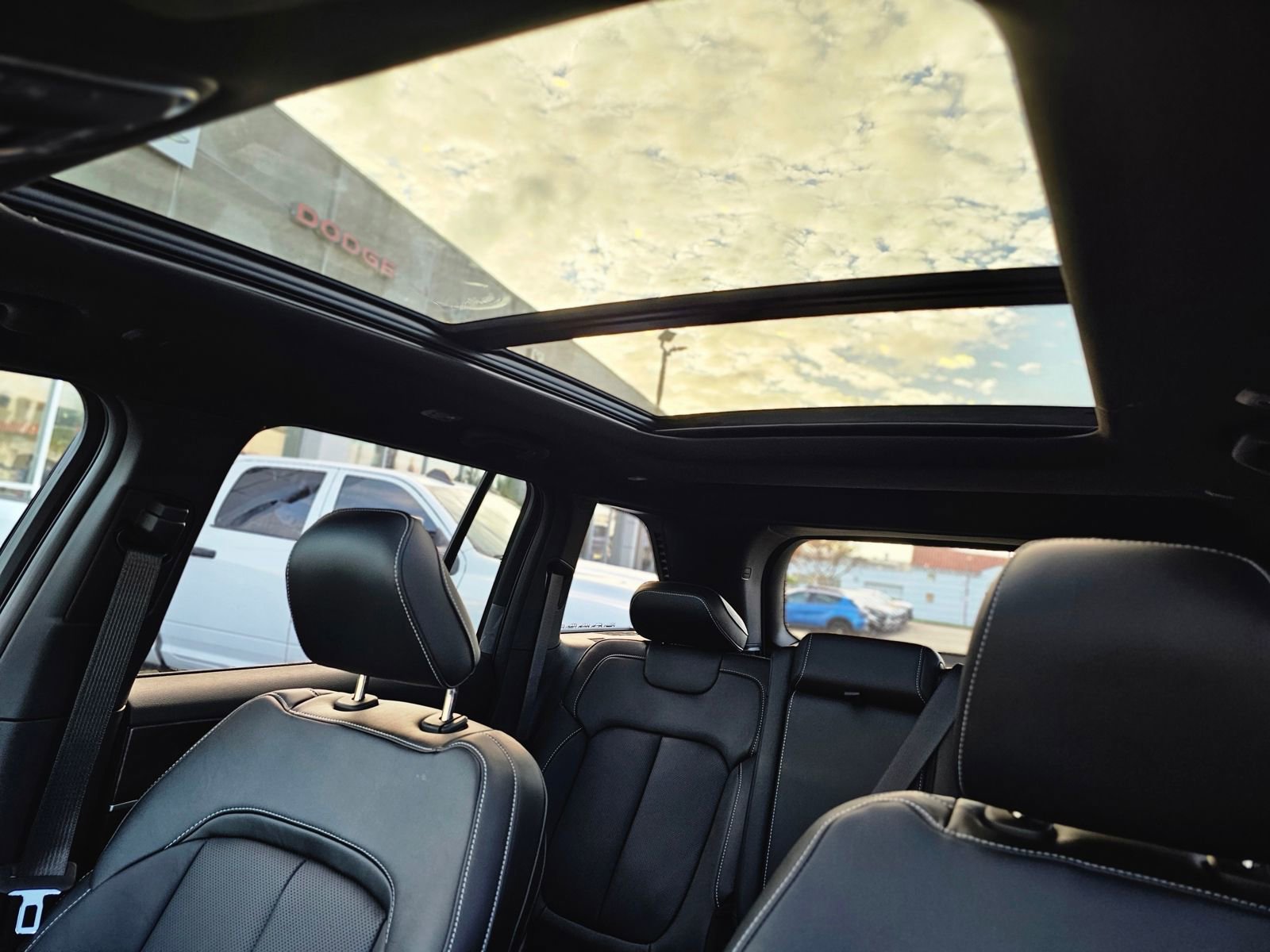 New 2026 Jeep Grand Cherokee Limited Reserve image 27