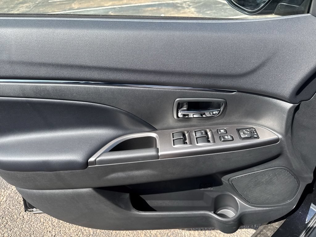 New 2026 Mitsubishi Outlander Sport SE AWD/4WD image 32