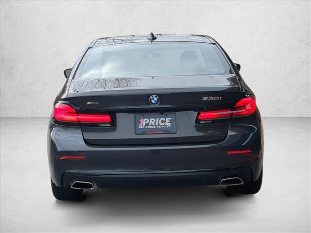 Used 2023 BMW 530i xDrive w/ Premium Package image 7