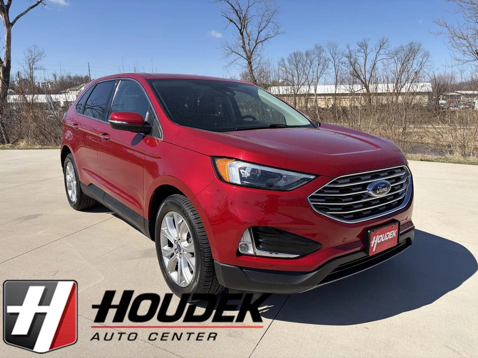 Used 2022 Ford Edge Titanium image 1