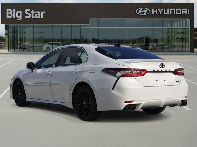 Used 2023 Toyota Camry XSE FWD image 3
