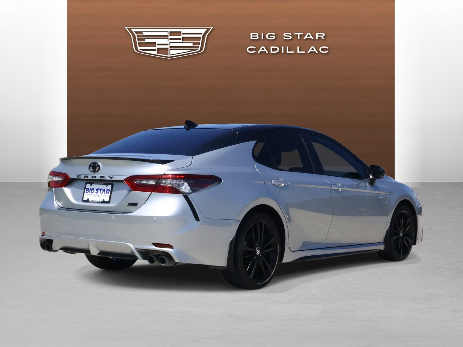 Used 2024 Toyota Camry XSE w/ Navigation Package FWD image 5