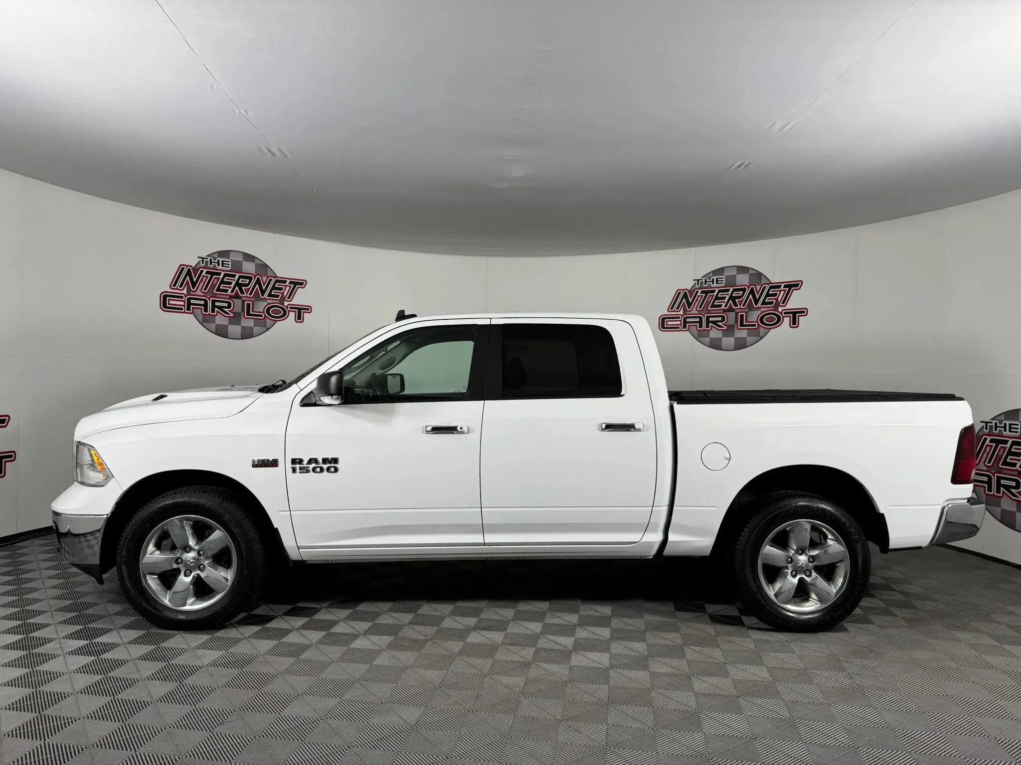 Used 2016 RAM 1500 Big Horn AWD/4WD image 4