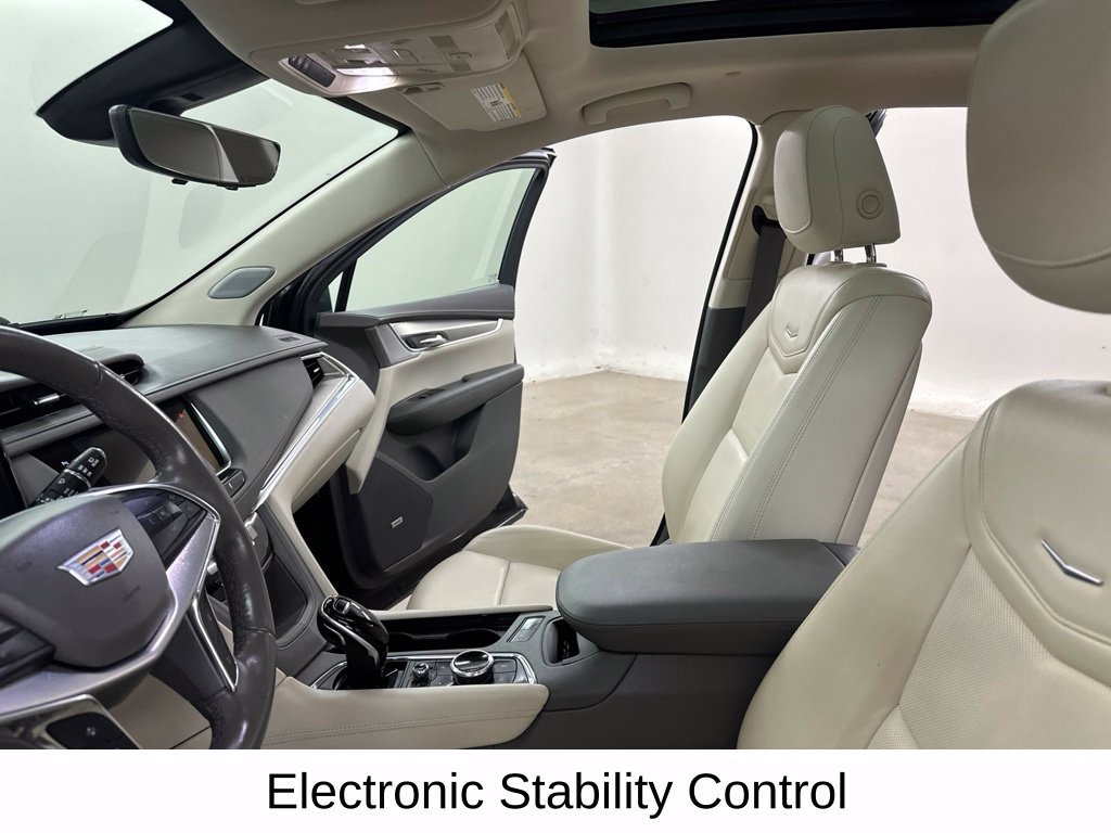 Used 2020 Cadillac XT5 Premium Luxury AWD/4WD image 41