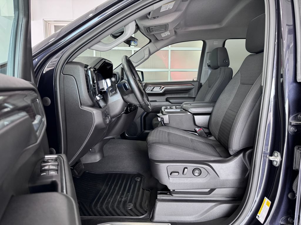 Certified 2023 Chevrolet Silverado 1500 LT AWD/4WD image 11