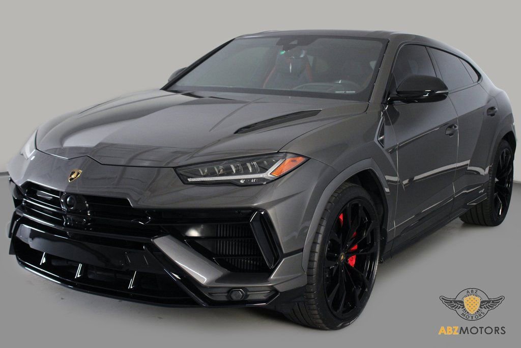 Used 2023 Lamborghini Urus S image 3